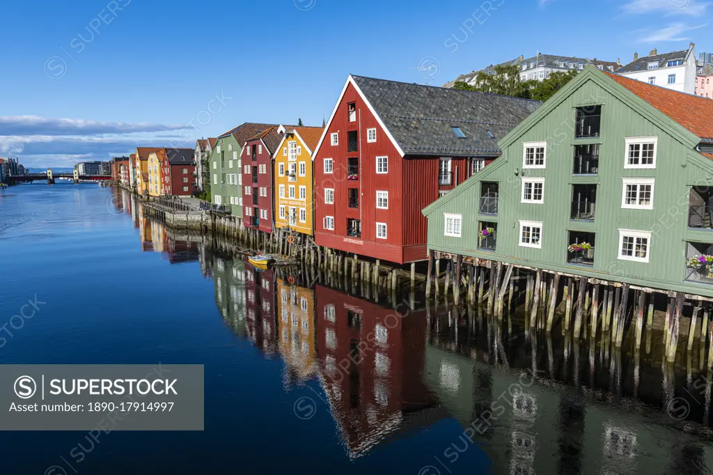 Old storehouses along the Nidelva, Trondheim, Norway, Scandinavia, Europe