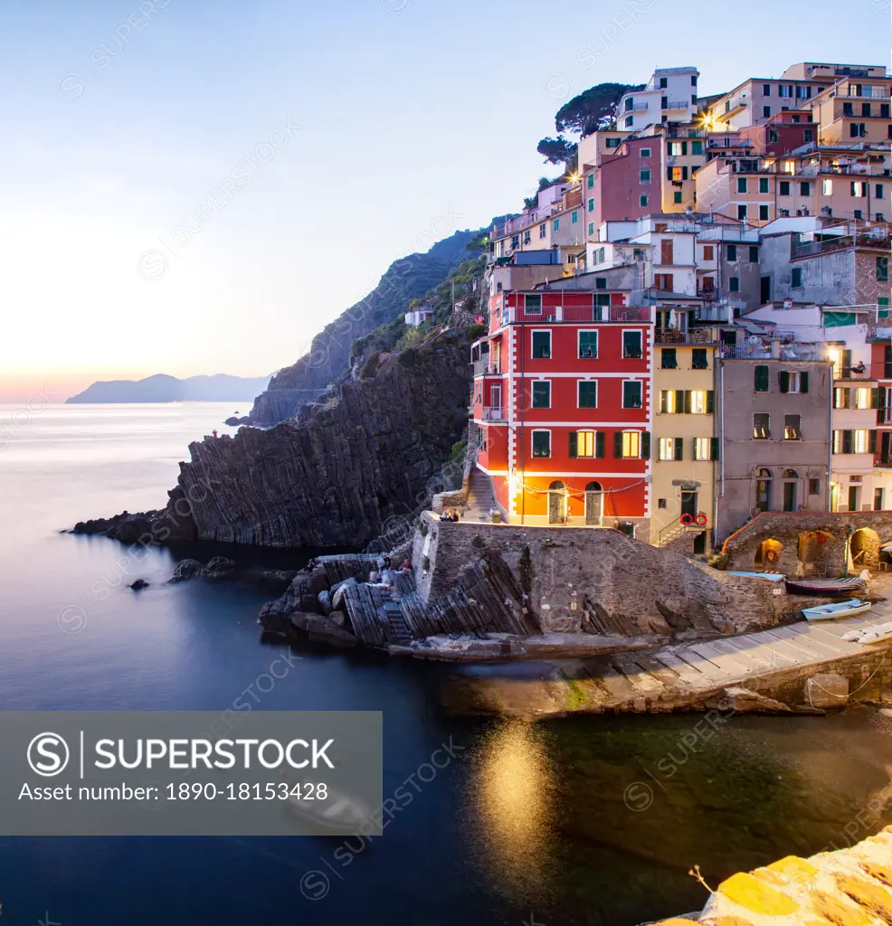 Picturesque village of Riomaggiore in Cinque Terre, UNESCO World Heritage Site, province of La Spezia, Liguria region, Italy, Europe