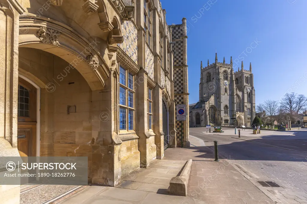 View of Saturday Market Place and King's Lynn Minster (St. Margaret's Church), Kings Lynn, Norfolk, England, United Kingdom, Europe