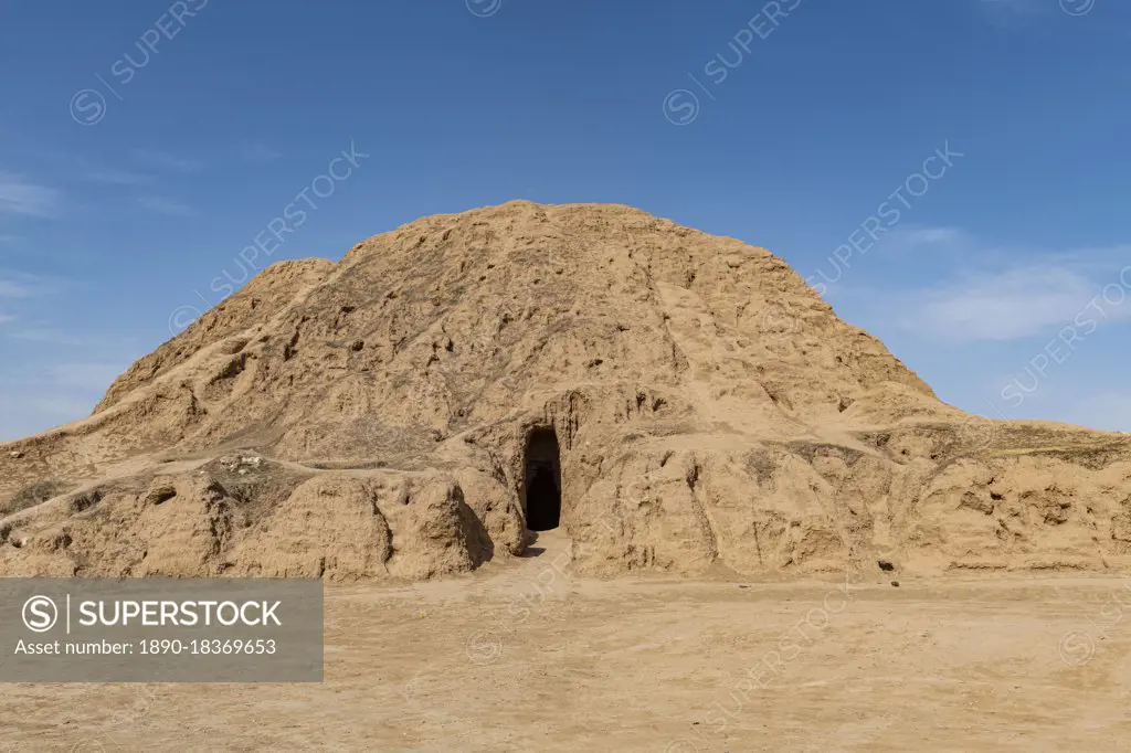 Ziggurat, old Assyrian town of Ashur (Assur), UNESCO World Heritage Site, Iraq, Middle East