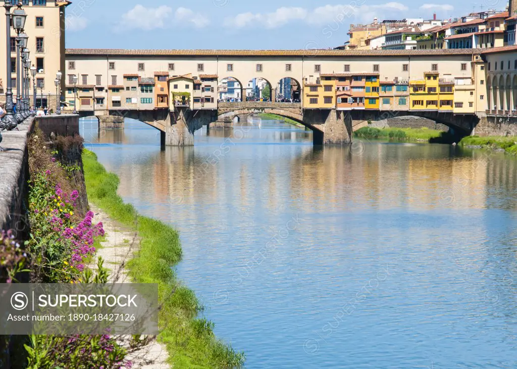 Ponte Vecchio, Arno River, Florence, UNESCO World Heritage Site, Tuscany, Italy, Europe