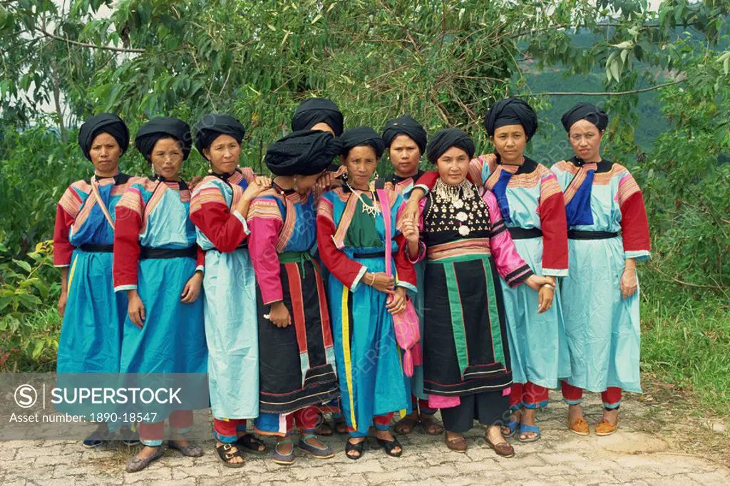 Portrait of Lisu hill tribe women in traditional dress at Chiang Rai, Golden Triangle, Thailand, Southeast Asia, Asia