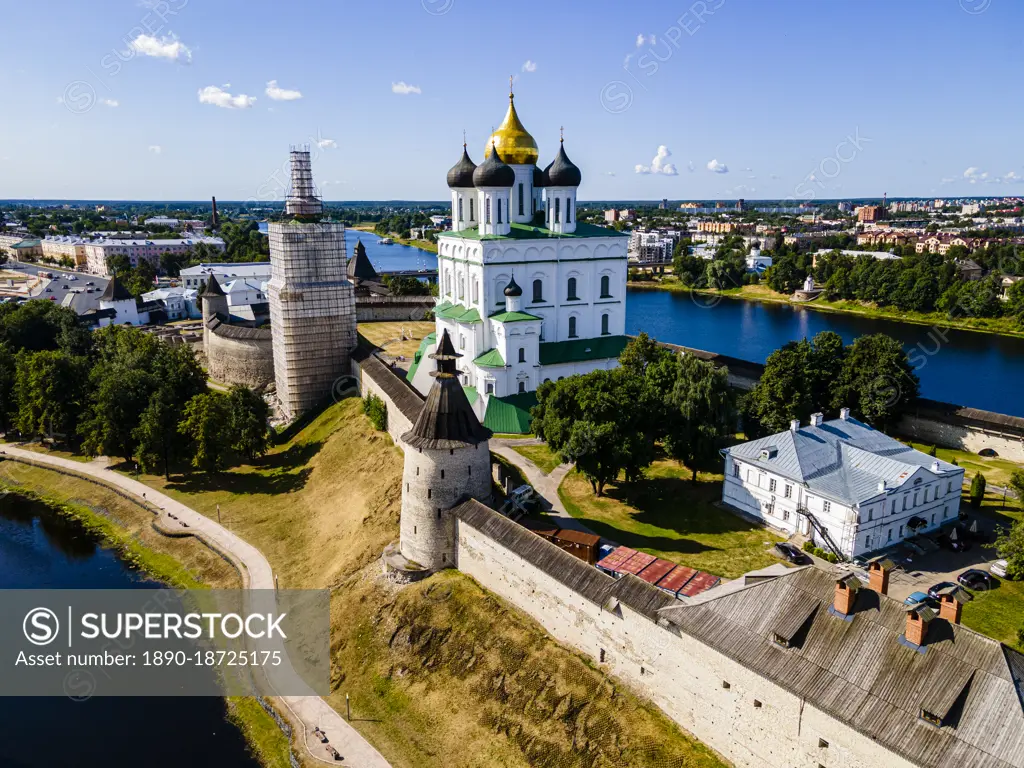 Aerial of the Kremlin and the Trinity Cathedral in Pskov, UNESCO World Heritage Site, Pskov, Russia, Europe