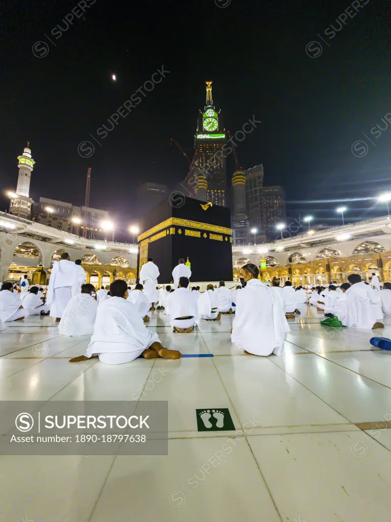 Pilgrims around the Kaaba, the Hajj, Mekka (Mecca), Kingdom of Saudi Arabia, Middle East