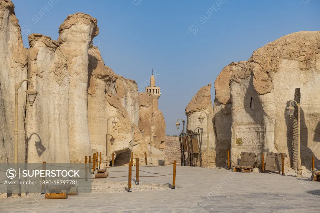 Entrance to the Al Qarah mountain, Al Ahsa (Al Hasa) Oasis, UNESCO World Heritage Site, Hofuf, Kingdom of Saudi Arabia, Middle East