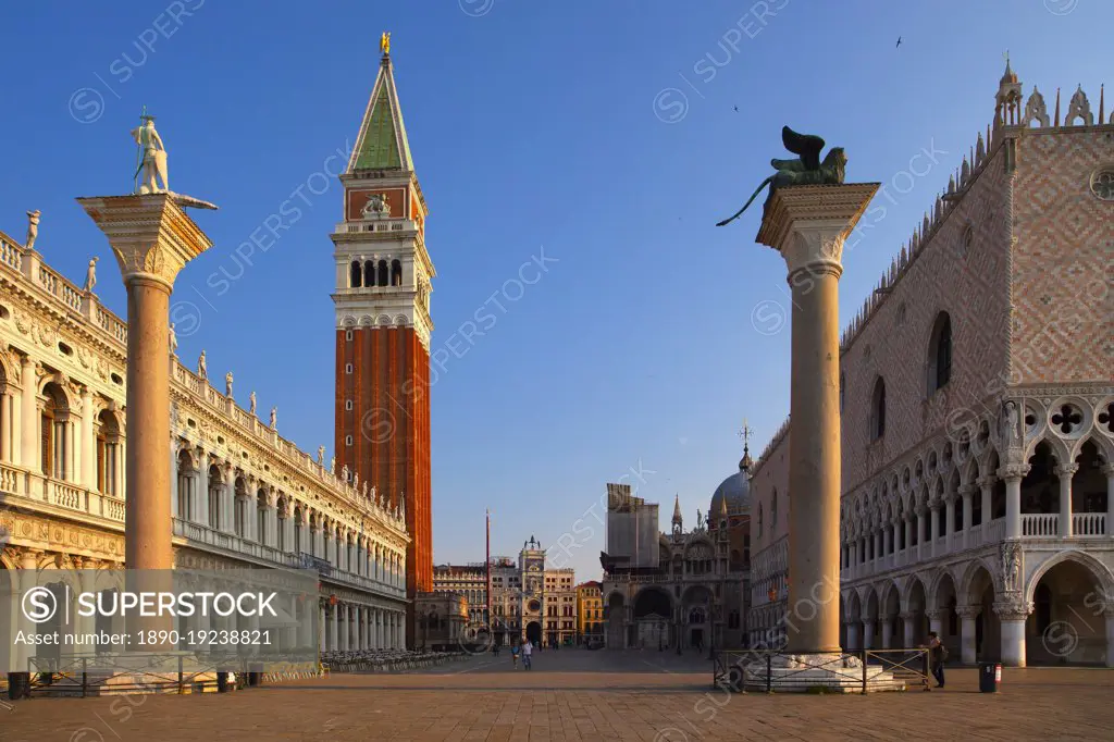 Piazza San Marco, Venezia (Venice), UNESCO World Heritage Site, Veneto, Italy, Europe