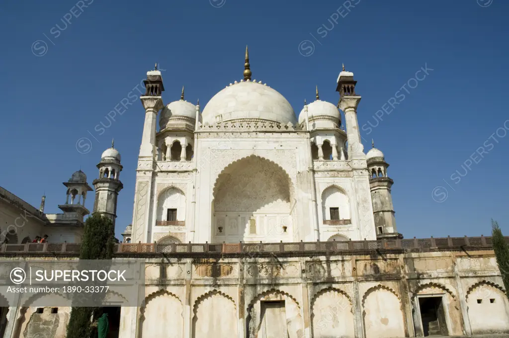 The Bibi ka Maqbara, built by Azam Shah in 1678 as a son´s tribute to his mother, Begum Rabia Durrani, the Queen of Mughal emperor Aurangzeb, Aurangab...