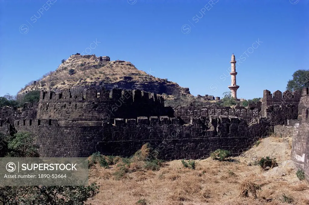 Devagiri Fort in Daulatabad - Maharashtra, India Stock Photo - Alamy