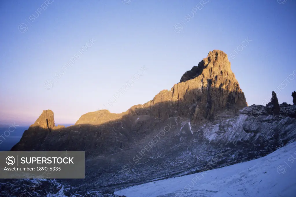 Sunrise on Batian, the highest peak on Mount Kenya, 5199m, Kenya, East Africa, Africa