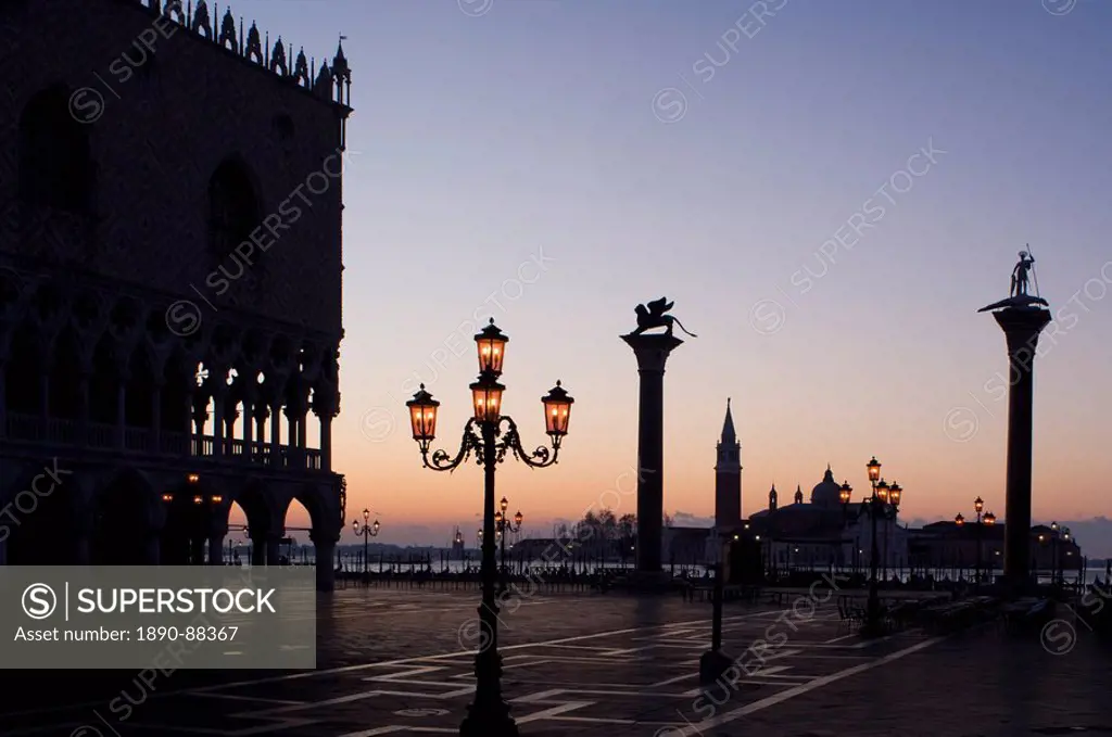 Piazza San Marco at sunrise, Venice, UNESCO World Heritage Site, Veneto, Italy, Europe