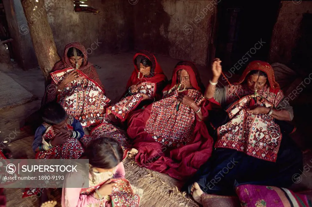 Muslim Jat tribes with gold nose rings, famous for embroidery work, Kutch district, Gujarat state, India, Asia