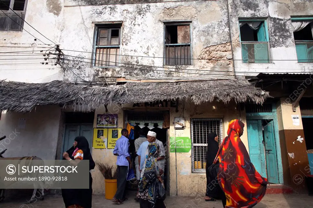 The narrow streets of Lamu Town, Lamu, Kenya, East Africa, Africa