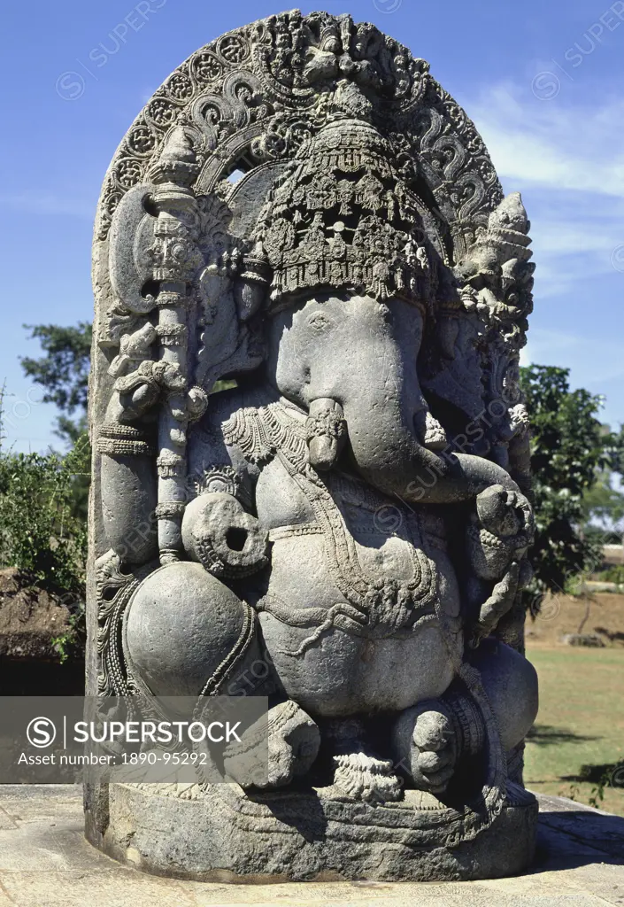 Ganesh, Hoysala art at the Halebid temple, Mysore, India, Asia