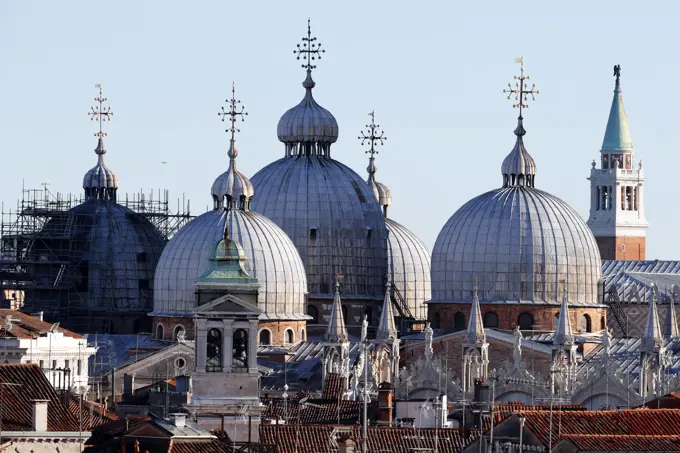 Roof of the Basilica San Marco, an example of Byzantine architecture first built in the 9th century, Venice, UNESCO World Heritage Site, Veneto, Italy...