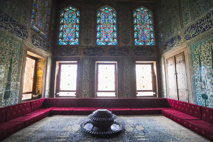 Summerhouse interior at Topkapi Palace, UNESCO World Heritage Site, Istanbul, Turkey, Europe