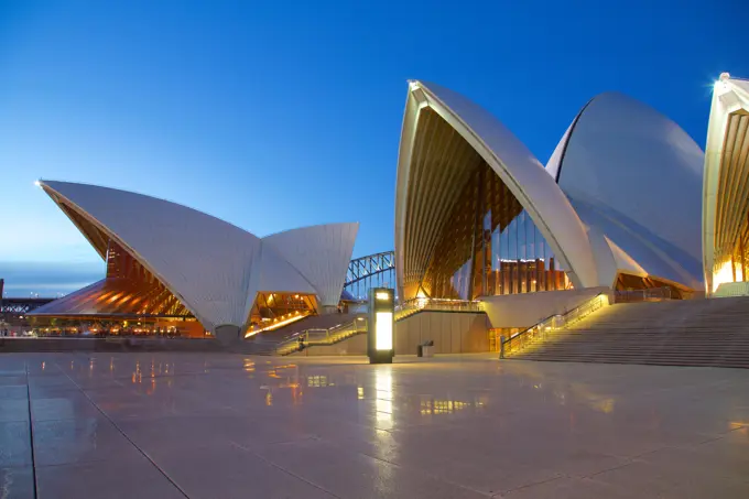 Sydney Opera House at Dusk, UNESCO World Heritage Site, Sydney, New South Wales, Australia, Oceania