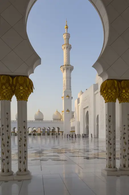 Inside the Sheikh Zayed Grand Mosque, Abu Dhabi, United Arab Emirates, Middle East