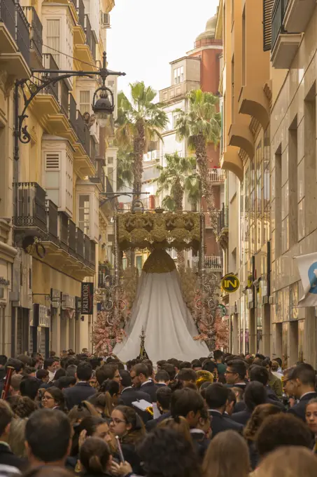 Locals taking part in the Resurrection Parade on Easter Sunday, Malaga, Costa del Sol, Andalusia, Spain, Europe