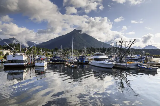 Fishing boats, harbour, beautiful mountains, clearing mists, Sitka, Baranof Island, Northern Panhandle, Southeast Alaska, United States of America, No...