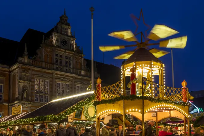 Christmas market at the town hall square at dusk in Harburg, a district of Hamburg, Germany, Europe