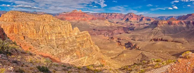 Grand Canyon view from the east side of Skeleton Point along the South Kaibab Trail, Grand Canyon National Park, UNESCO World Heritage Site, Arizona, ...