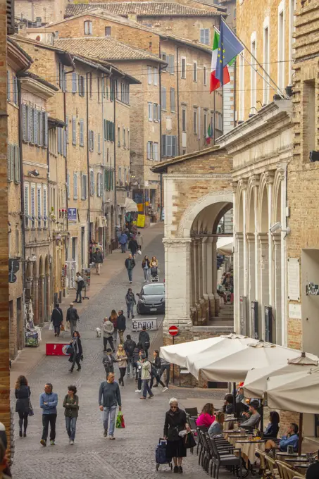 Piazza della Repubblica, Urbino, Marche, Italy, Europe