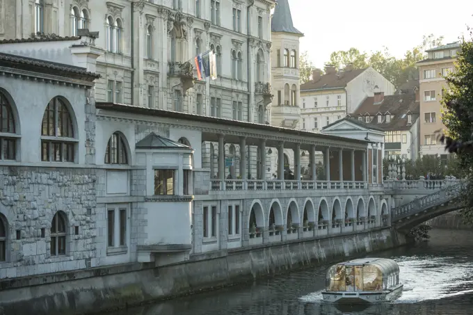 Ljubljanica Canal, Old Town, Ljubljana, Slovenia, Europe