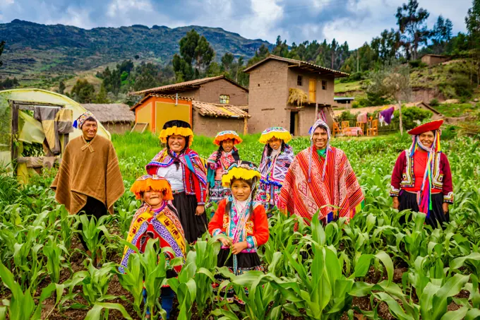 Quechua family of the president of the Amaru Community, Sacred Valley, Peru, South America