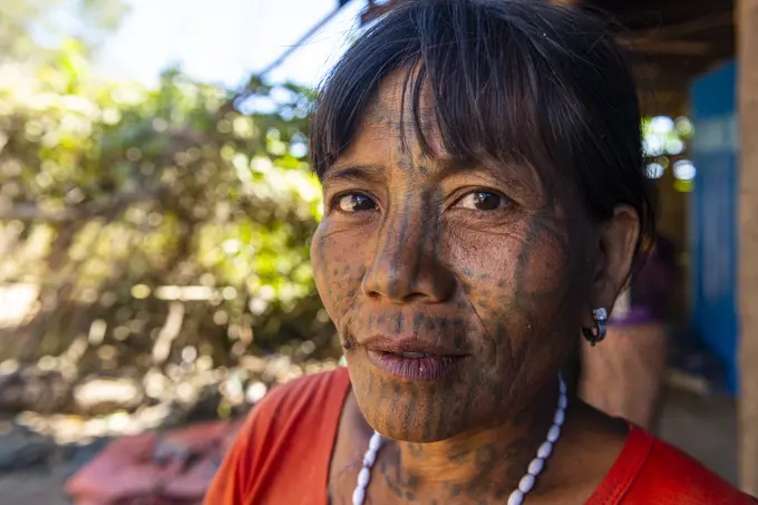 Chin woman with spiderweb tattoo, Mindat, Chin state, Myanmar (Burma), Asia