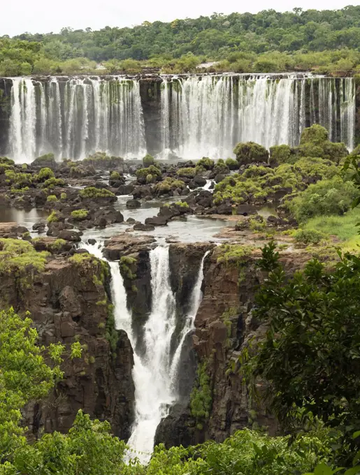 Iguazu Falls, Brazil, looking across to Argentinian falls, UNESCO World Heritage Site, Brazil, South America