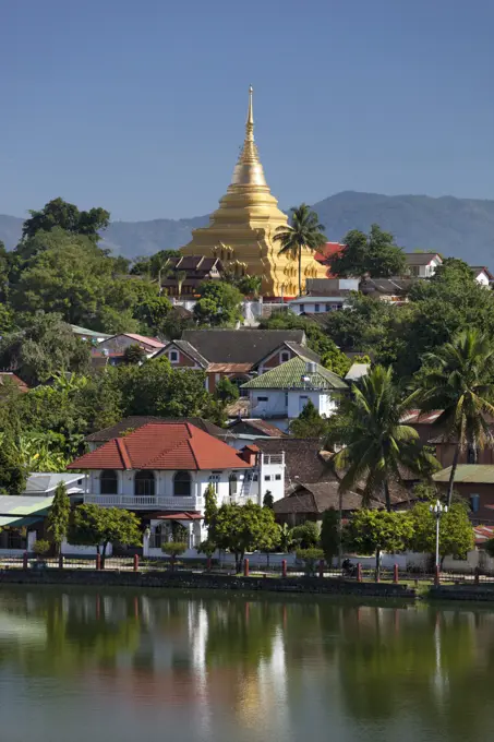 Wat Jong Kham and colonial era buildings on Naung Tung Lake, Kengtung, Shan State, Myanmar (Burma), Asia