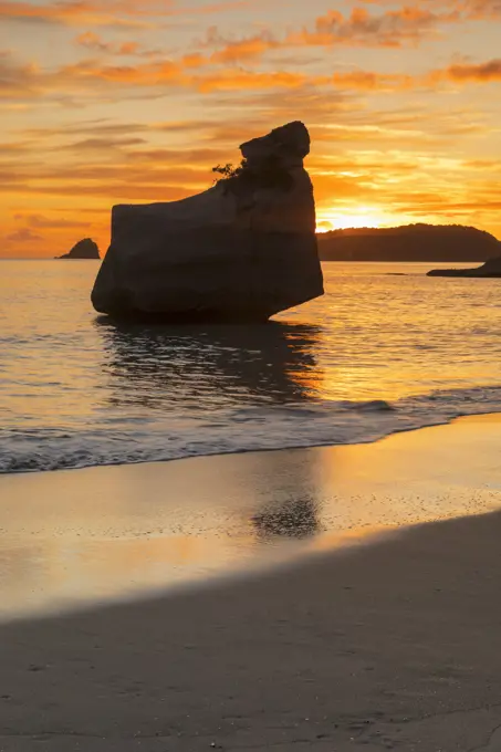 Beach of Mare's Leg Cove, Cathedral Cove Marine Reserve, Coromandel Peninsula, Waikato, North Island, New Zealand, Pacific