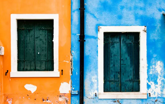 Brightly colored fisheRightsManageden's houses in Burano, Metropolitan City of Venice, Veneto, Italy, Europe