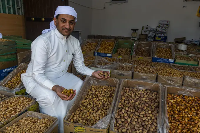 Local dates for sale, Najran, Kingdom of Saudi Arabia, Middle East