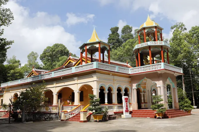 Rong Thanh Buddhist Temple, Tan Chau, Vietnam, Indochina, Southeast Asia, Asia