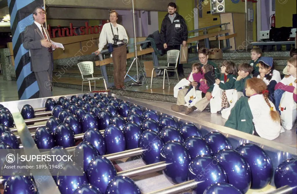 World´s largest abacus, Science Museum, London, 23 January 2001.The world´s largest abacus designed and built by the Interactive Development Unit at t...