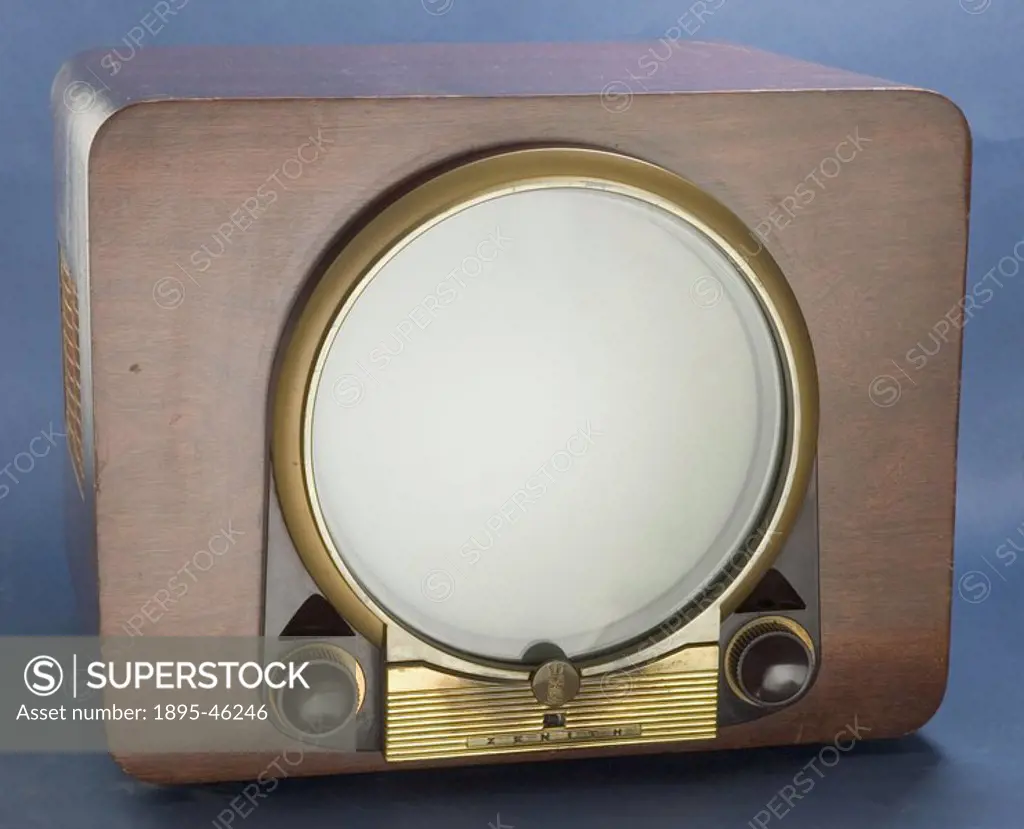 A Zenith 14-inch ´porthole´ TV set, where the picture completely fills the circular screen the corners of the picture are lost  All early television s...