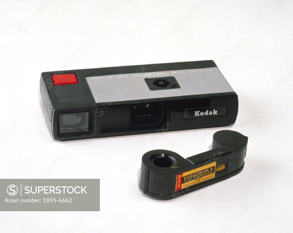 ´Kodak´s introduction in the 1960s and 1970s of drop-in film cartridges, including the miniature 110 format, brought colour photography to the snapsho...