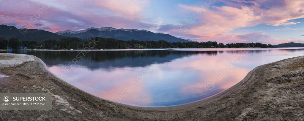 Sunset at Nahuel Huapi Lake, Lago Nahuel Huapi, Villa la Angostura, Neuquen, Patagonia, Argentina, South America