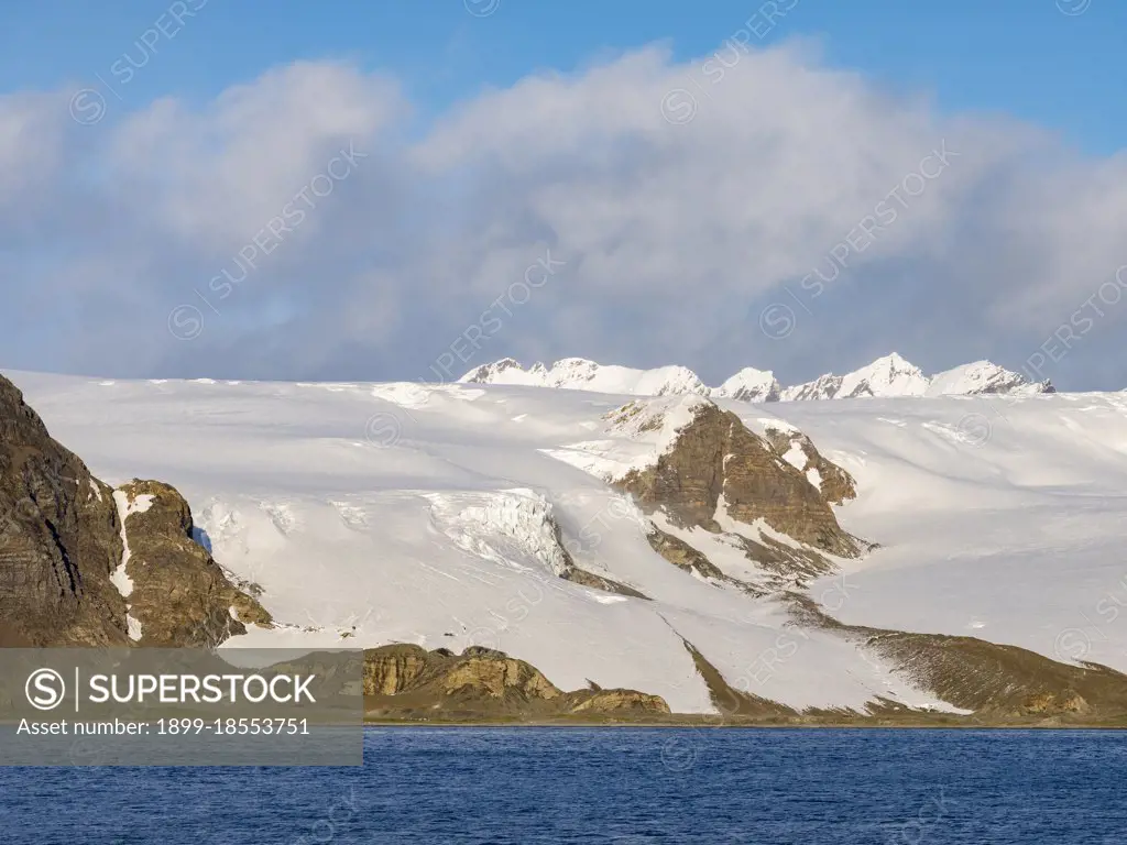 Fortuna Bay with Fortuna Glacier, famous as last stop of E. Shackeltons famous crossing of South Georgia. Antarctica, Subantarctica, South Georgia, October