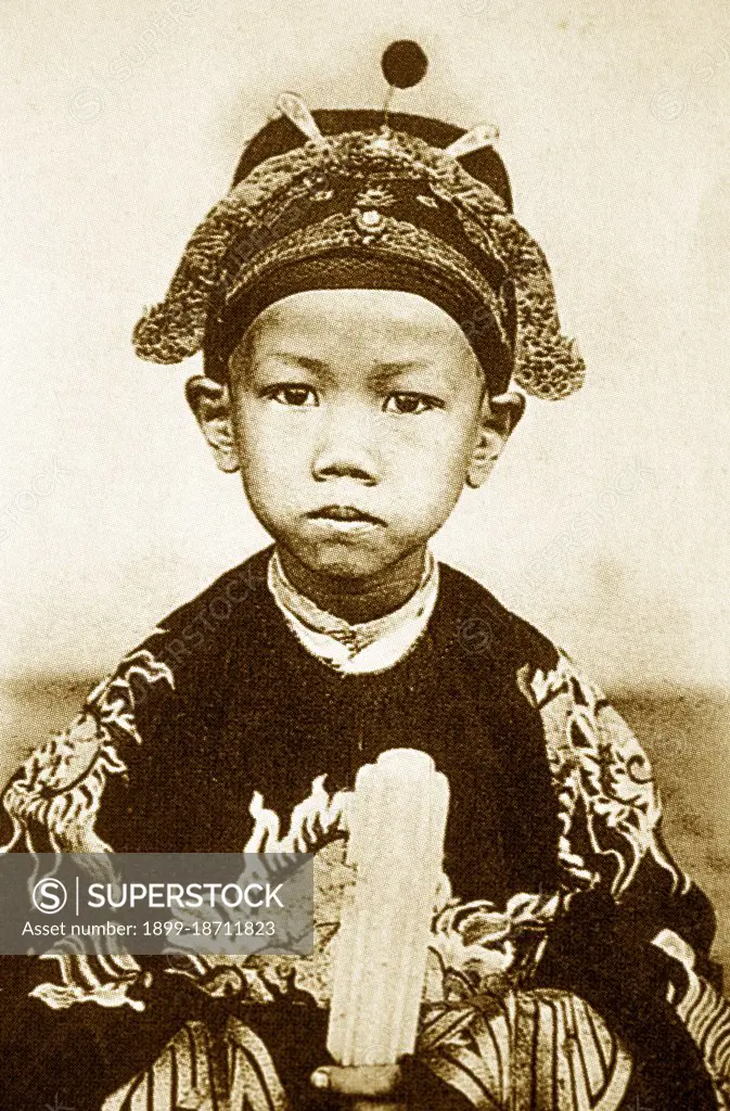 Emperor Duy Tn (Nguyn Phúc Vinh San, 14 August 1899 - 25 December 1945), was a child Emperor of the Nguyn Dynasty and reigned for nine years between 1907 and 1916. His name was Prince Nguyn Phúc Vinh San and was son of the Thành Thái Emperor. Because of his opposition to French rule and his erratic, depraved actions (which some speculate were feigned to shield his opposition from the French) Thành Thái was declared insane and exiled to Vung Tàu in 1907. The French decided to pass the throne to his son Nguyn Phúc Vinh San, who was only seven years old, because they thought someone so young would be easily influenced and controlled, and could be raised to be pro-French. This proved to be a big mistake on the part of the French. Nguyn Phúc Vinh San was enthroned with the reign name of Duy Tn, meaning 'friend of reform' and in time would prove unwilling to live up to this name. As he became older he noticed that, even though he was treated as the Emperor, it was the colonial authori