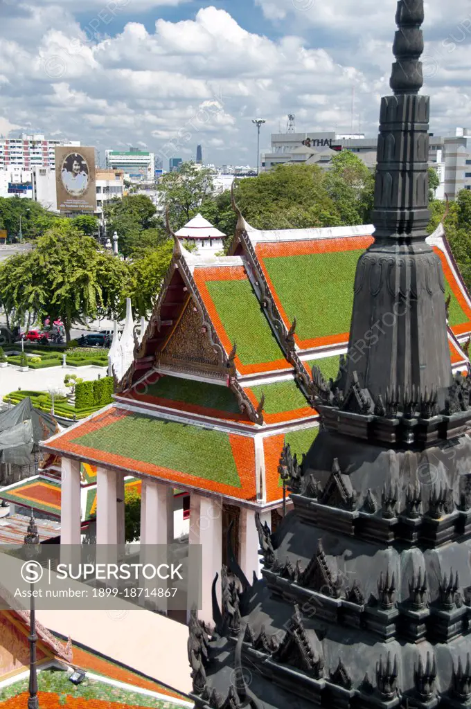 Wat Ratchanaddaram was built on the orders of King Nangklao (Rama III) for Mom Chao Ying Sommanus Wattanavadi in 1846. The temple is best known for the Loha Prasada (Loha Prasat), a multi-tiered structure 36 m high and having 37 metal spires. It is only the third Loha Prasada (Brazen Palace or Iron Monastery) to be built and is modelled after the earlier ones in India and Anuradhapura, Sri Lanka.