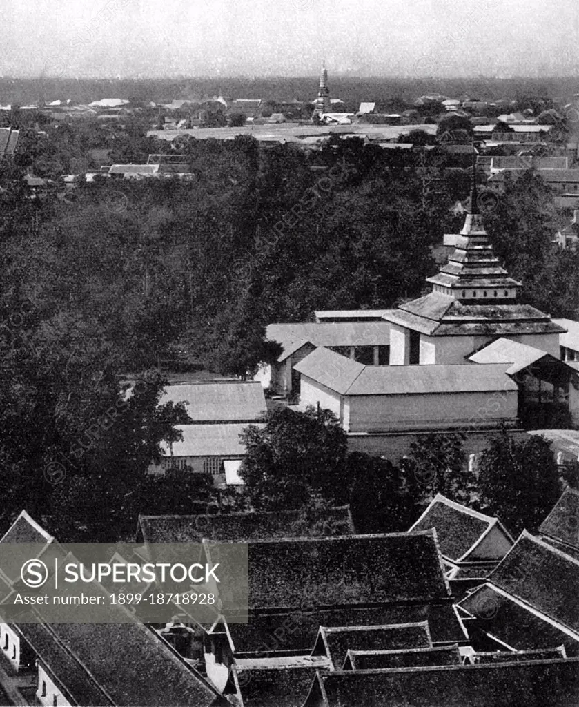 Wat Saket (Saket Temple) was built in the 18th century by King Rama I (r. 1782 1809). It served as the city crematorium over the next century and an estimated 60,000 people were cremated here during the plague that ravaged the city. A golden stupa was added in the 19th century which, at 78m, was for a long time the highest point in the city. It is now called Golden Mount and is said to house relics of the Lord Buddha.