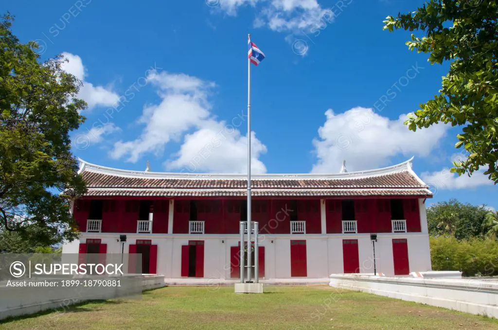 The Songkhla National Museum building was originally built in 1878 and was the residence of the deputy governor of Songkhla, Phraya Suntharanuraksa. It was built in the Southern Thai-Chinese architectural style. The name Songkhla is actually the Thai corruption of Singgora; its original name means 'the city of lions' in Malay. This refers to a lion-shaped mountain near the city of Songkhla. Songkhla was the seat of an old Malay Kingdom with heavy Srivijayan influence. In ancient times (200 AD - 1400 AD), Songkhla formed the northern extremity of the Malay Kingdom of Langkasuka. The city-state then became a tributary of Nakhon Si Thammarat, suffering damage during several attempts to gain independence.