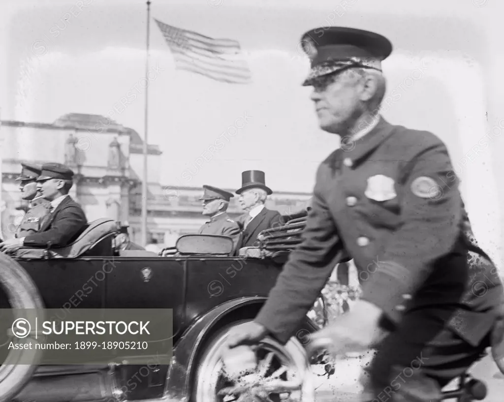 General Pershing's arrival, Washington. D.C. ca. between 1909 and 1932.