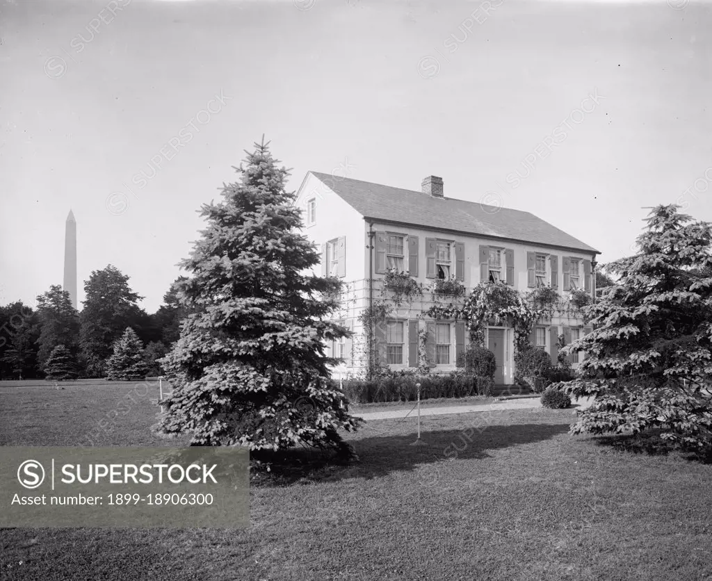 House; Washington Monument, Washington, D.C., in background. ca.  between 1910 and 1920.