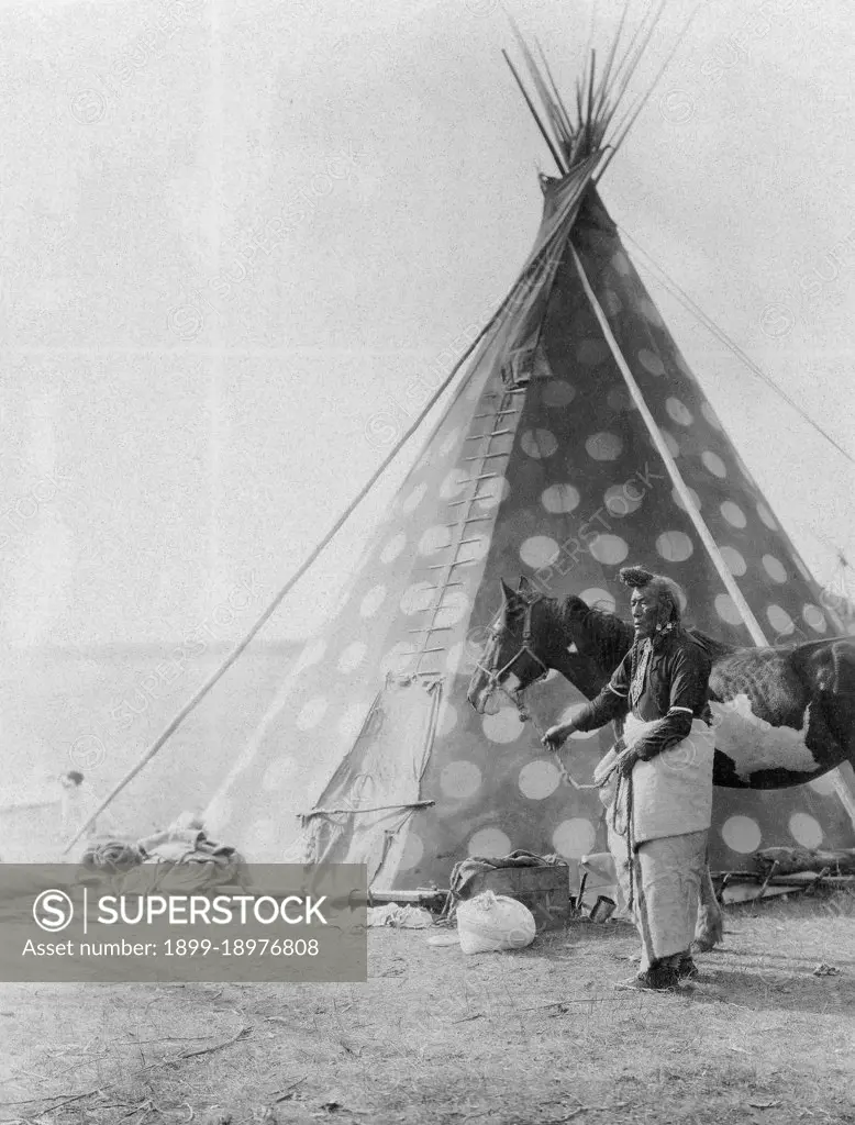 Edward S. Curtis Native American Indians - A Blackfoot tepee ca. 1927. 