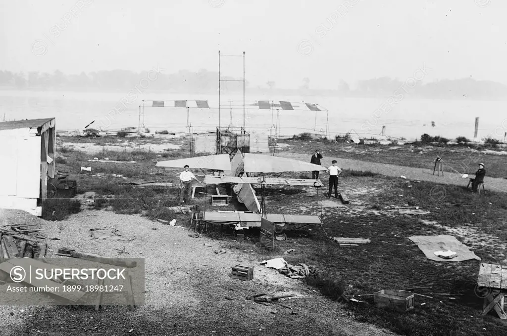 Early aviation history - Meckler-Allen Aeroplane - A biplane intended for transatlantic flight, built by John J. Meckler and C.A. Allen (or Allen Canton)   ca. 1912. 