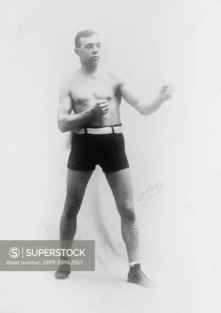 Date: 1910-1915 - Boxer Porky Flynn. 