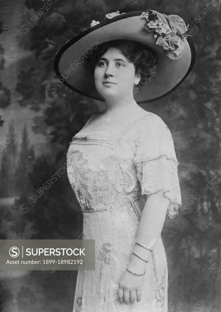 Date: 1910-1915 - Florence Hinkle. 